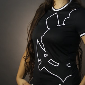 Camisa Corinthians Escudo Timão Preto - Feminina